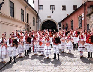 Koncert Folklornog ansambla „ Ivan Goran Kovačić” u Vinkovcima