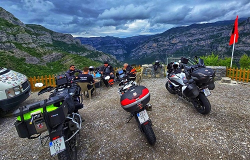 Vinkovački motociklisti u četiri dana prošli 1.505 kilometara kroz tri...