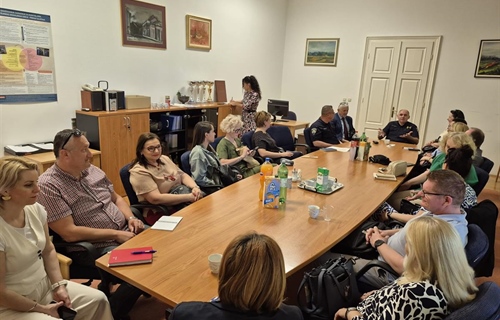 Zbog dojava o bombama pojačavaju se sigurnosne mjere u školama:...