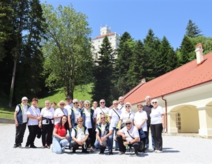 Tragovima mađarske baštine: Vukovarski Mađari posjetili Trakošćan