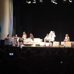 Održana premijera predstave „Draga sestro” u Hrvatskom domu Vukovar