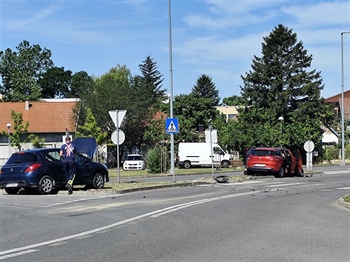 Prometna nesreća na kružnom toku prema Vinkovcima