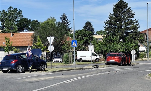 Prometna nesreća na kružnom toku prema Vinkovcima