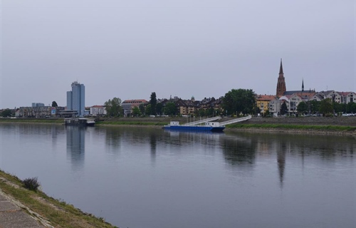 Drava kod Osijeka u porastu