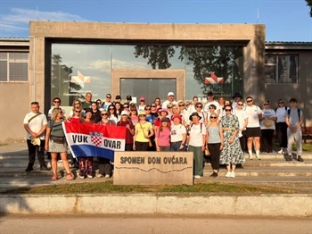Camino za mir: Hodočasnici od Ovčare do središta Vukovara poslali poruku zajedništva