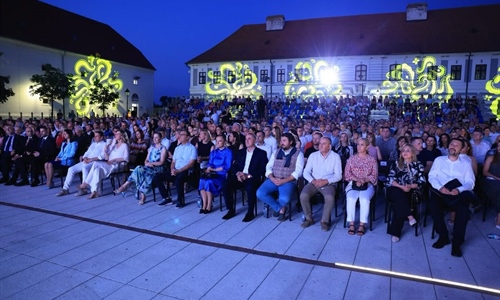 Osijek dva mjeseca živi u ritmu umjetnosti: otvoreno 26. Osječko ljeto...