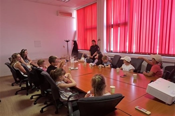 Policija djeci: Sigurnost počinje znanjem i povjerenjem