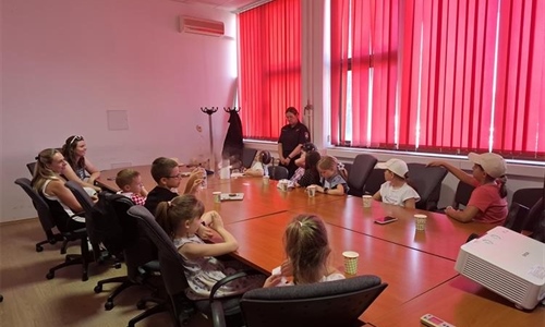 Policija djeci: Sigurnost počinje znanjem i povjerenjem