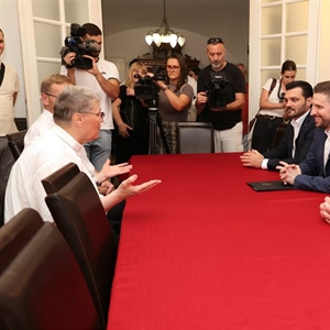 Grad Osijek donirao novih 150 tisuća eura za obnovu konkatedrale