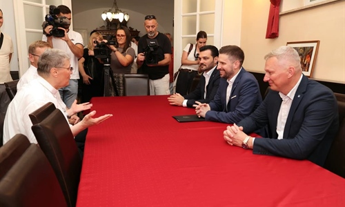 Grad Osijek donirao novih 150 tisuća eura za obnovu konkatedrale