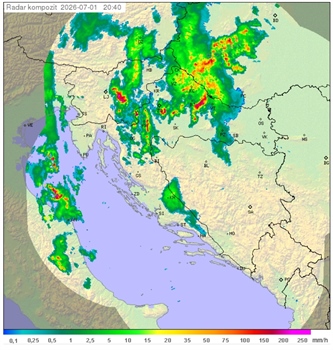 Snažno nevrijeme pogodilo Orahovicu, upozorenja DHMZ-a za osječku regiju