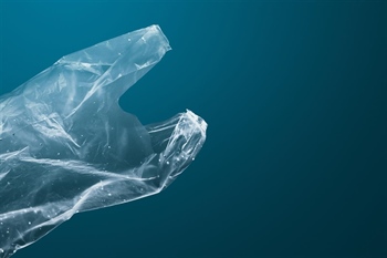 Unatoč većoj potrošnji vrećica po stanovniku, količina plastike na tržištu i dalje pada