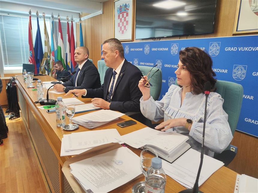 O Thompsonovu koncertu, mjestu u vrtiću, mjerama za poljoprivredu...