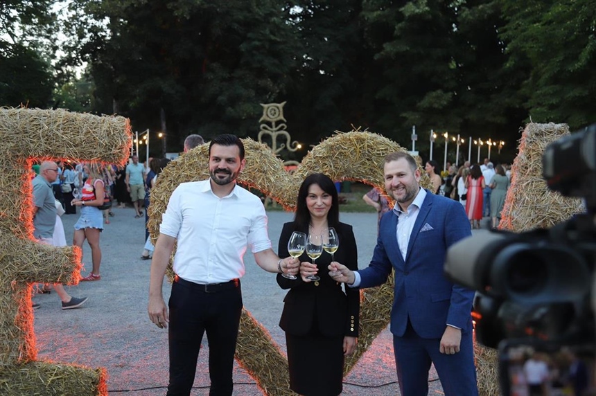 Večer vina i umjetnosti zaokružila najuspješniji Vinski mjesec dosad