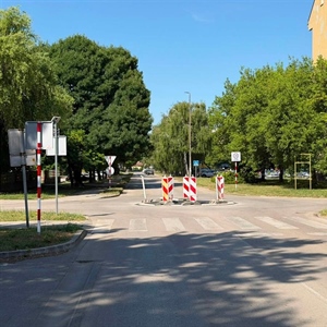 Sigurniji put do škole: U Vinkovcima uvedena Zona 30 kod OŠ Antuna...