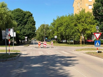 Sigurniji put do škole: U Vinkovcima uvedena Zona 30 kod OŠ Antuna Gustava Matoša