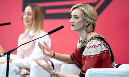 Poruka je pročitana, ali odgovora nema: Jesmo li zaboravili pravila...