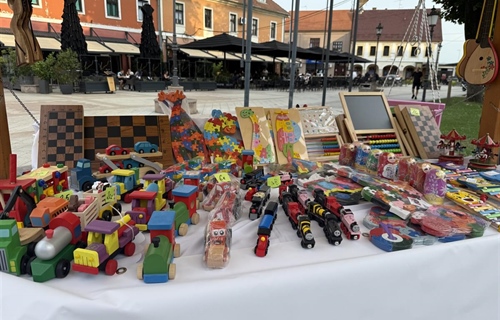 Baština oživjela središte Vinkovaca: Tradicijski obrti privukli brojne...