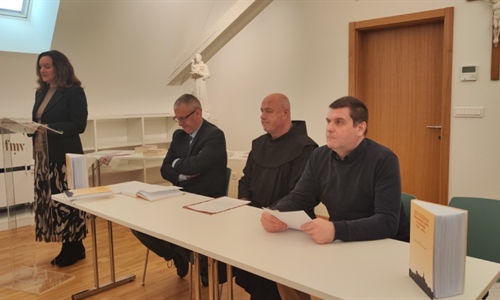 U prostorijama franjevačke samostanske knjižnice predstavljen je...