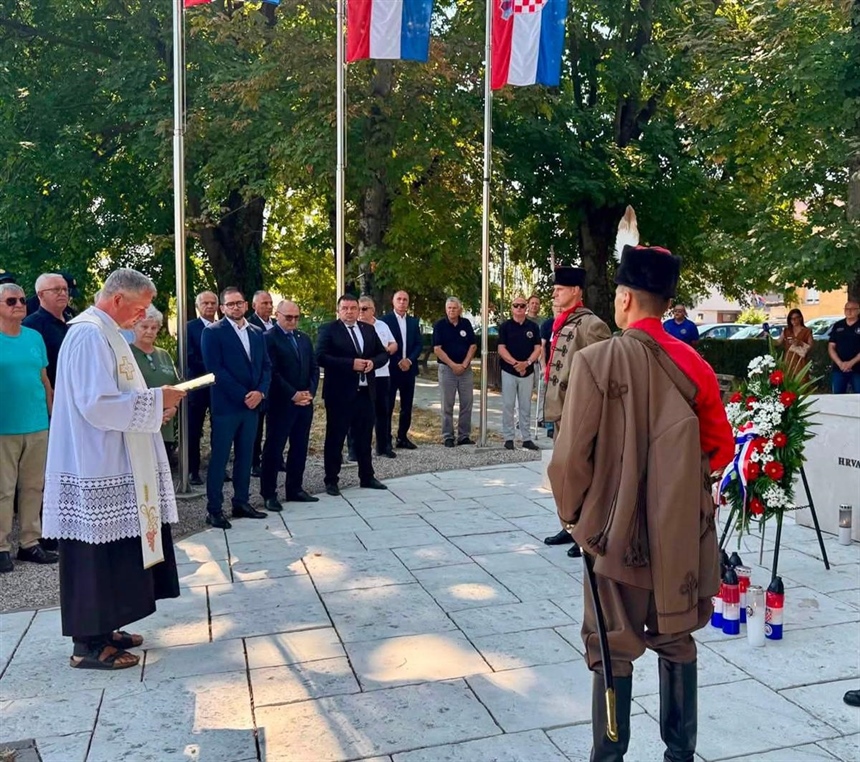 U Vinkovcima obilježen Dan pobjede i domovinske zahvalnosti te Dan hrvatskih branitelja