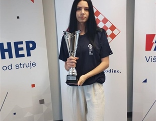 Eva Maltašić osvojila broncu na juniorskom prvenstvu Hrvatske u šahu,...