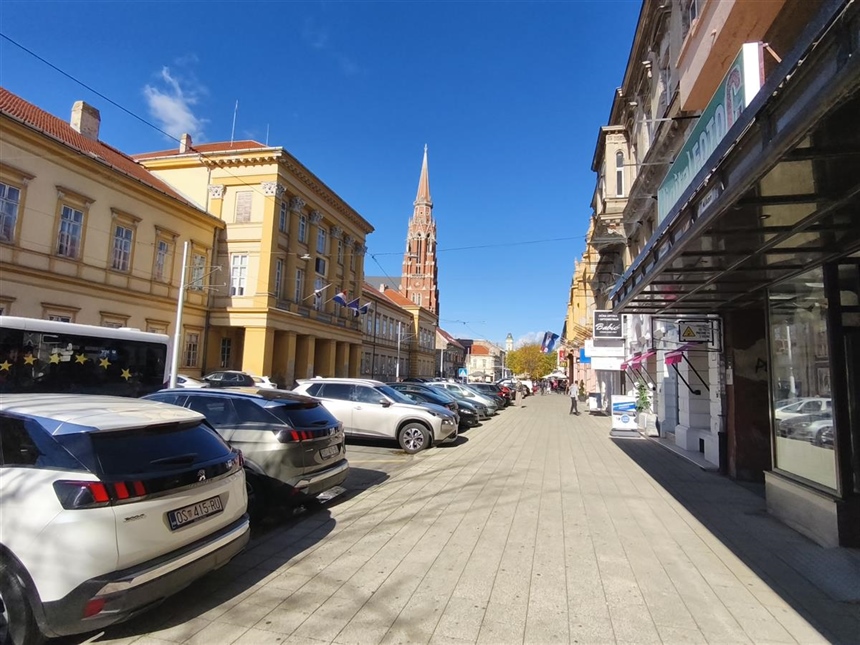 Osijek pred uvođenjem naplate parkiranja: Retfala zasad ostaje izvan sustava
