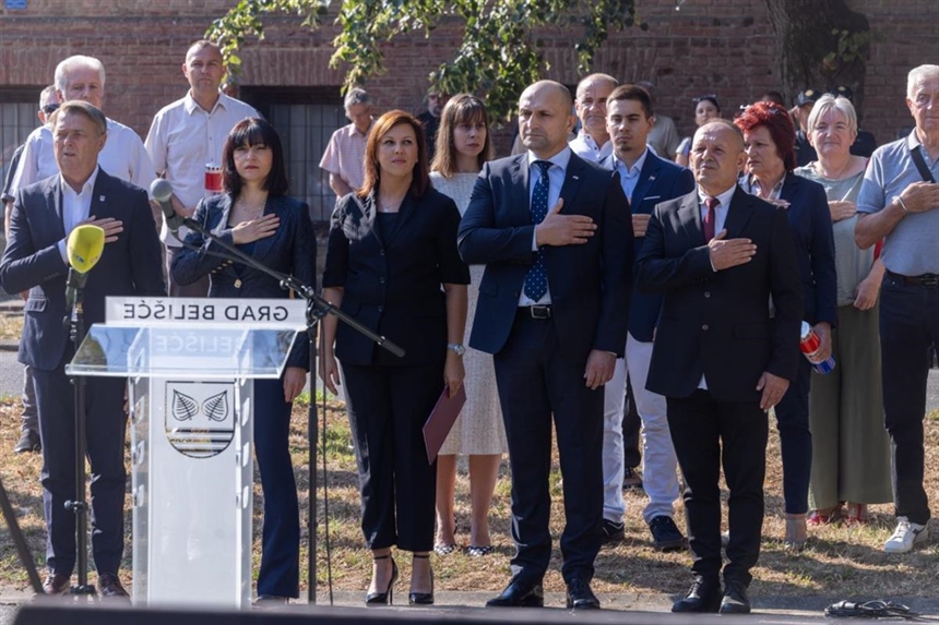 U Belišću otkrivena spomen-ploča poginulima u Domovinskom ratu
