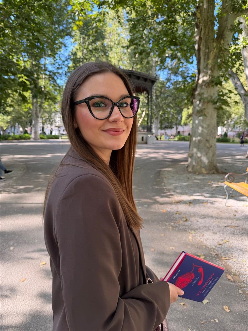 Od Facebook grupe do podcasta: Ella Hasel o ljubavi prema knjigama i čitateljskoj zajednici