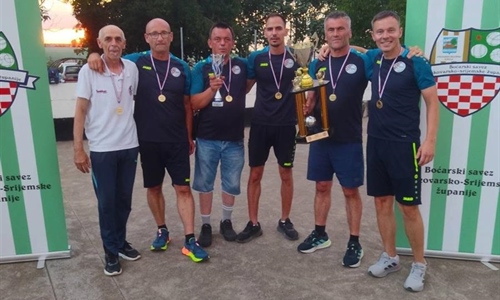 Iza boćara Mitnice iznimno uspješna godina, ove jeseni kreću u viši rang