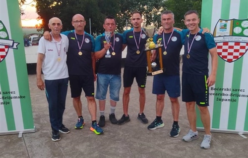 Iza boćara Mitnice iznimno uspješna godina, ove jeseni kreću u viši rang