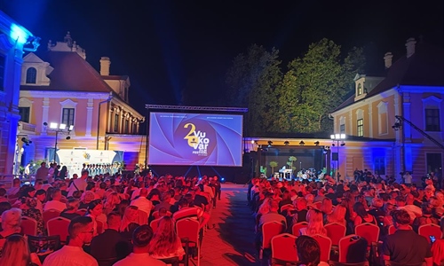 Zbog jakog vjetra svečano zatvaranje Vukovar Film Festivala seli u...