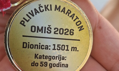 Vukovarka zlatna u Omišu