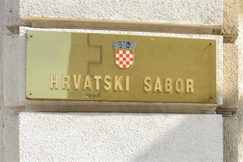Profesori, znanstvenici i savjetnici u trajnom izboru moći će raditi do 67. godine
