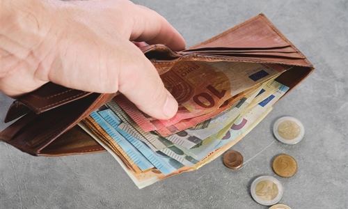 Mislila da ulaže u naftu, pa ostala bez ogromne svote novca