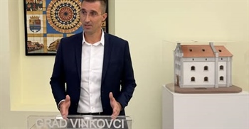 Gradonačelnik Vinkovaca seli svoju zamjenicu u drugu zgradu