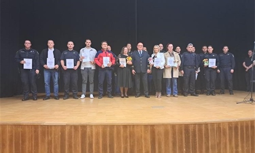 Obilježen Dan policije: Zahvalnica i Hrvatskom radiju Vukovar za...