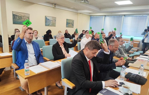 Grad Vukovar državi darovao Ekonomsku školu na Olajnici