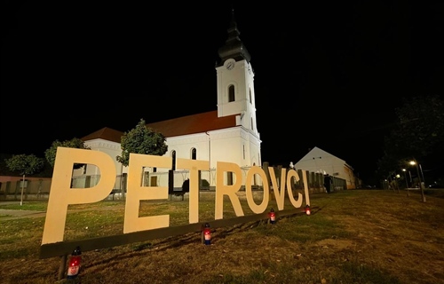 Petrovci pamte žrtve: „Sjećamo se prošlosti, stojimo u sadašnjosti, ali...