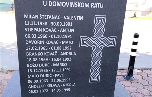 Đeletovci se prisjetili žrtava: Prije 35 godina protjerano je...