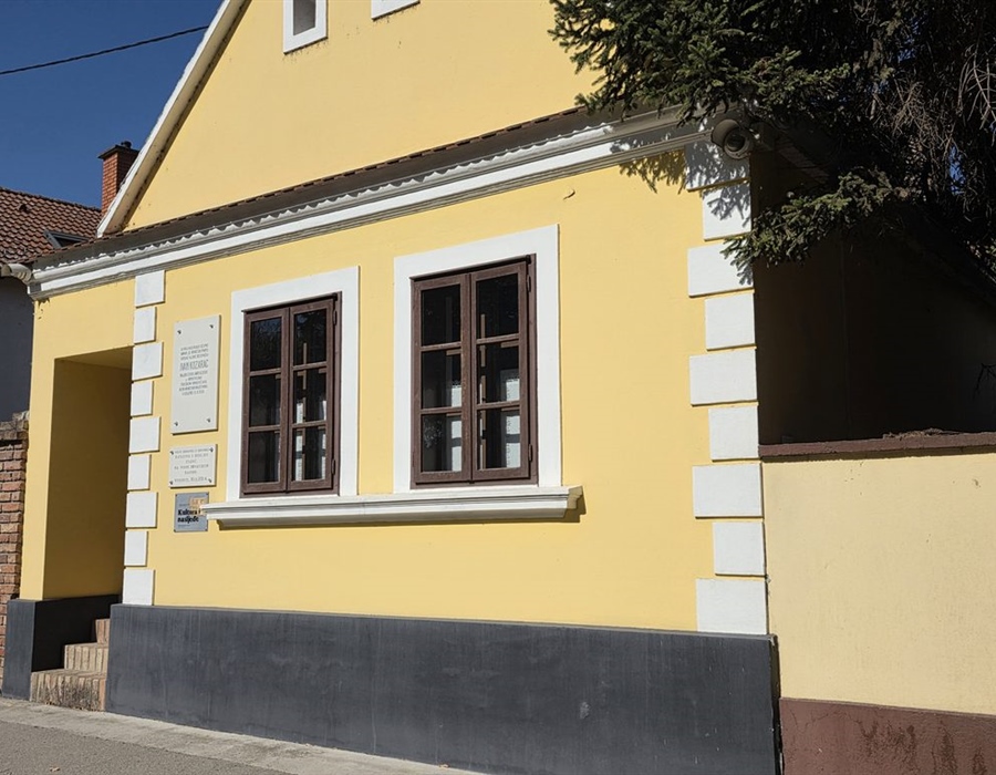 Znanstveno-stručni skup u čast vinkovačkim književnicima i umjetnicima...