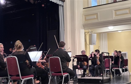 Zagrebačka filharmonija ponovno ispunila Hrvatski dom u Vukovaru: Večer...