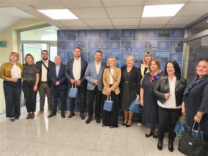 Učitelji koji stvaraju budućnost: Vukovar nagradio najbolje odgojno-obrazovne djelatnike
