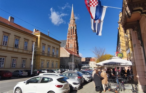 Osijek: 345 tisuća eura od parkiranja
