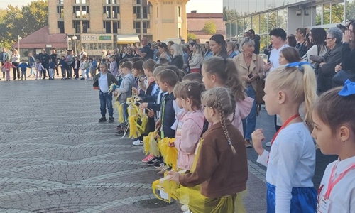 Dječji tjedan u Vukovaru: trg ispunili dječji osmijesi, pjesma i ples