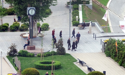 Manjine napredovale u obrazovanju i kulturi