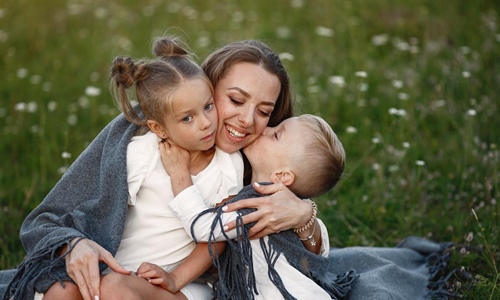 Više od 440 škola i vrtića obilježilo 10 godina projekta „Mama, budi...