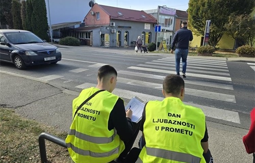 Učenici na ulicama Vinkovaca i Vukovara pratili vozače: Poštuju li...