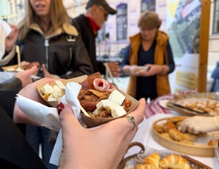 Vinkovci okupljeni oko tradicije: Slavonski specijaliteti i tamburaši...