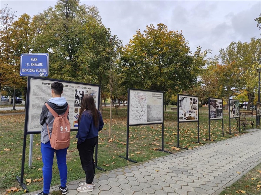 Izložba Sinovi ravnice u Županji